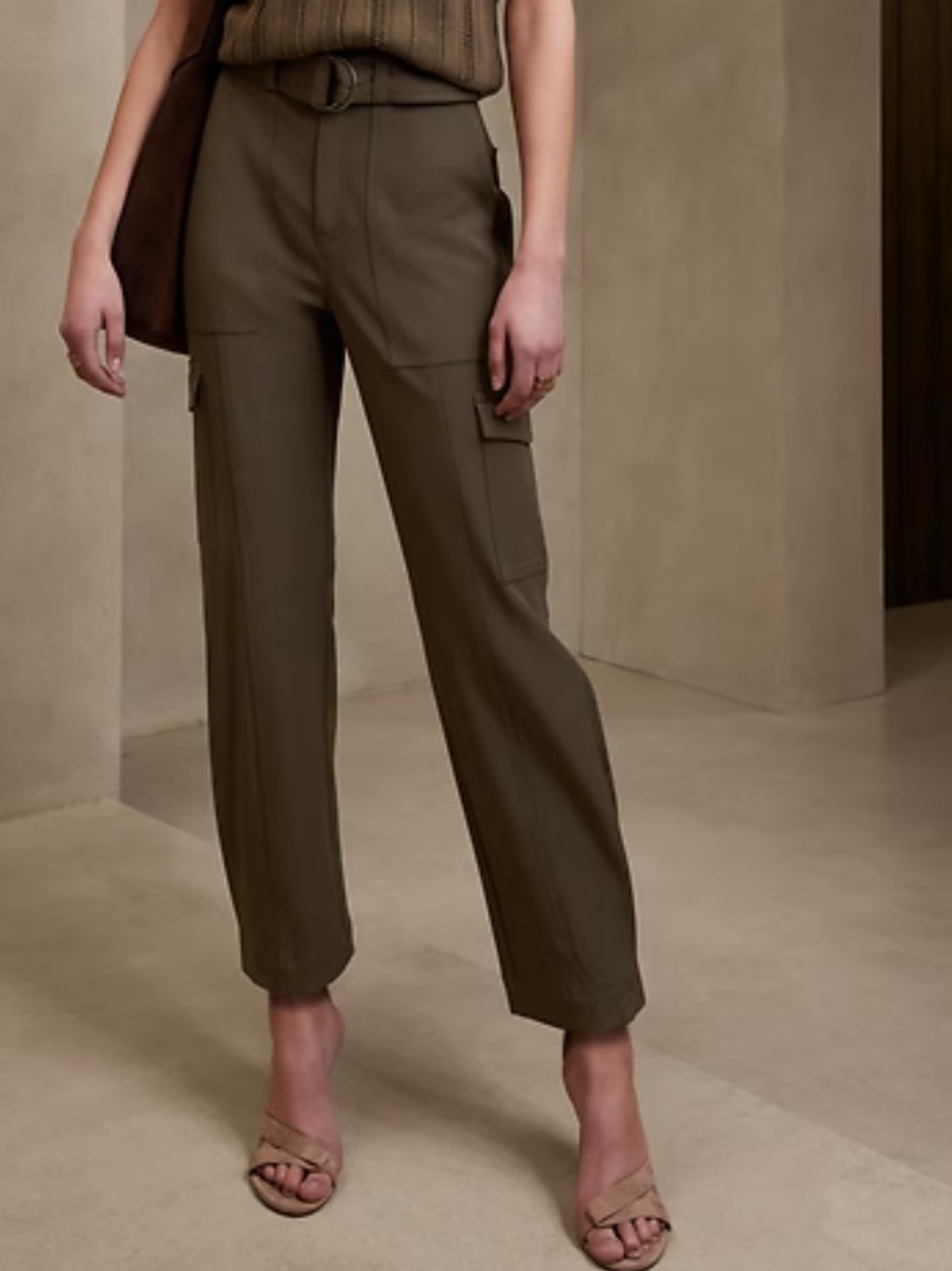 Banana Republic Slim Refined tapered Cargo Pants Falcon Brown